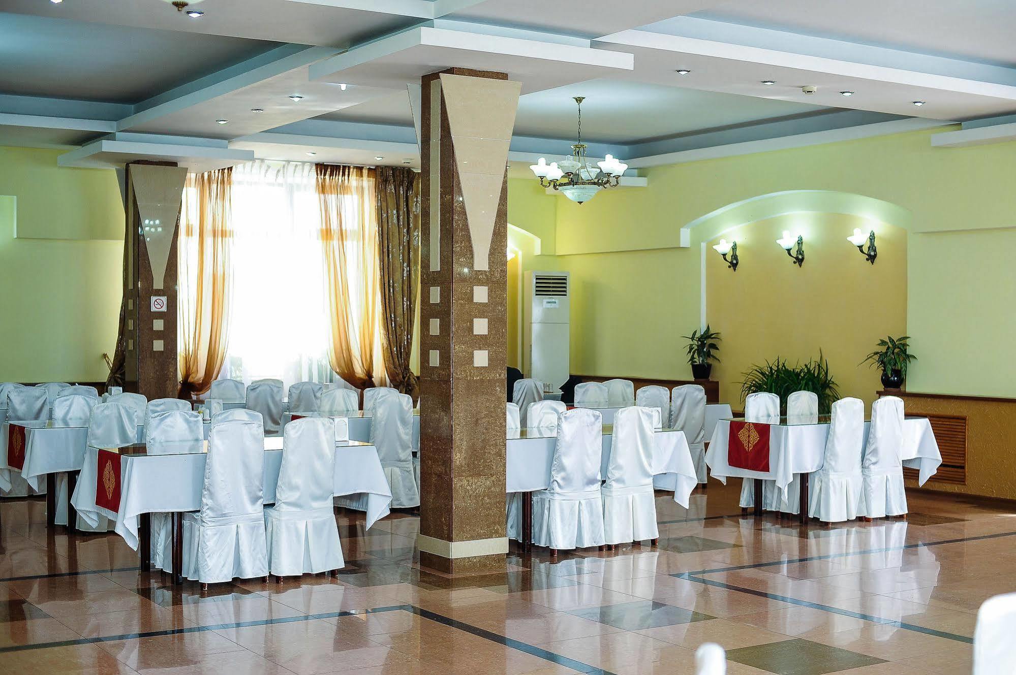 Dostyk Hotel Šymkent Exteriér fotografie