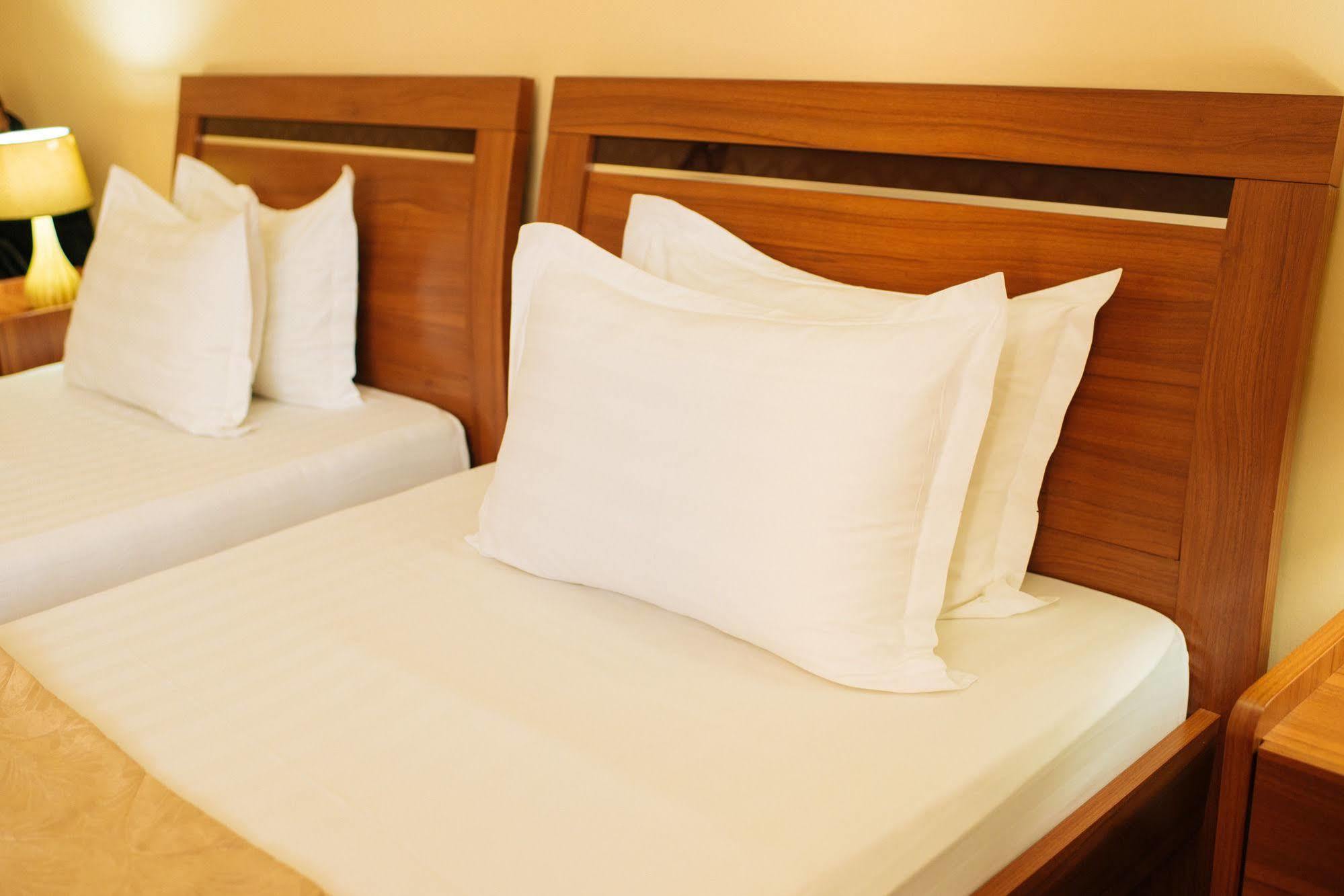 Dostyk Hotel Šymkent Exteriér fotografie
