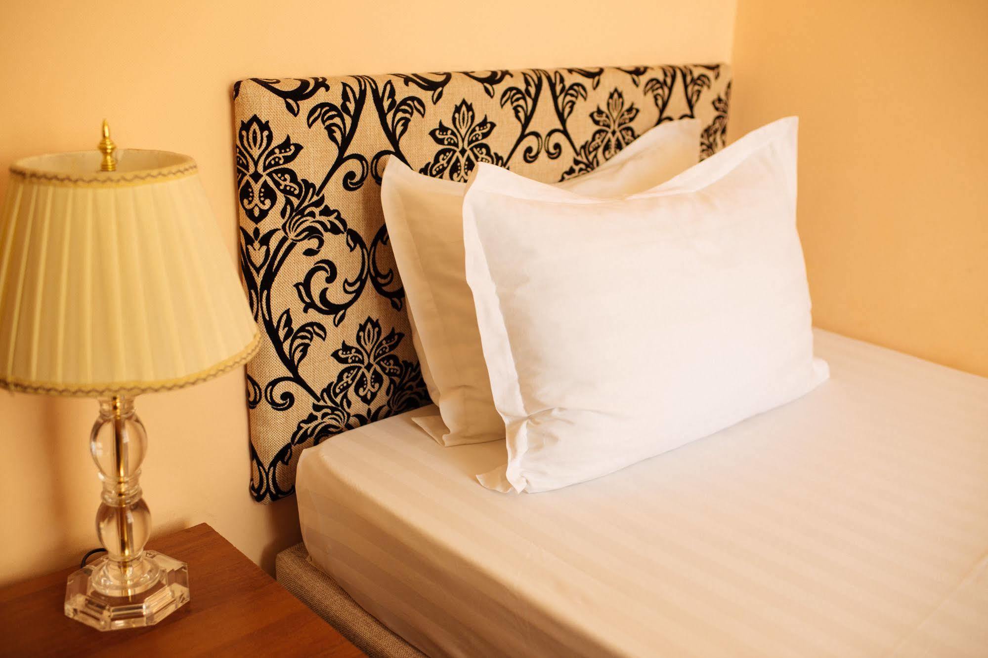 Dostyk Hotel Šymkent Exteriér fotografie